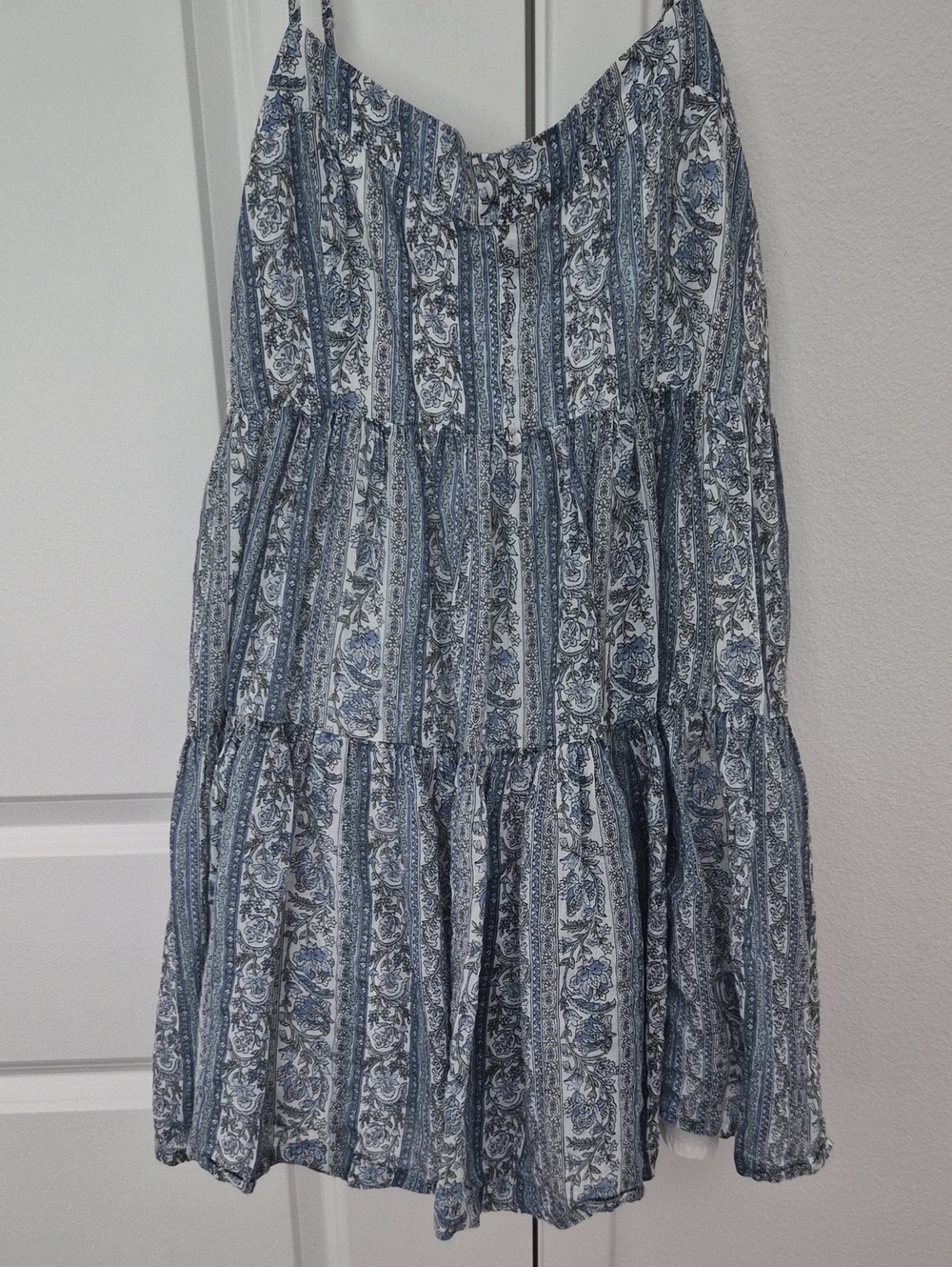 American Eagle Outfitters XL Blue Paisley Tiered Dress